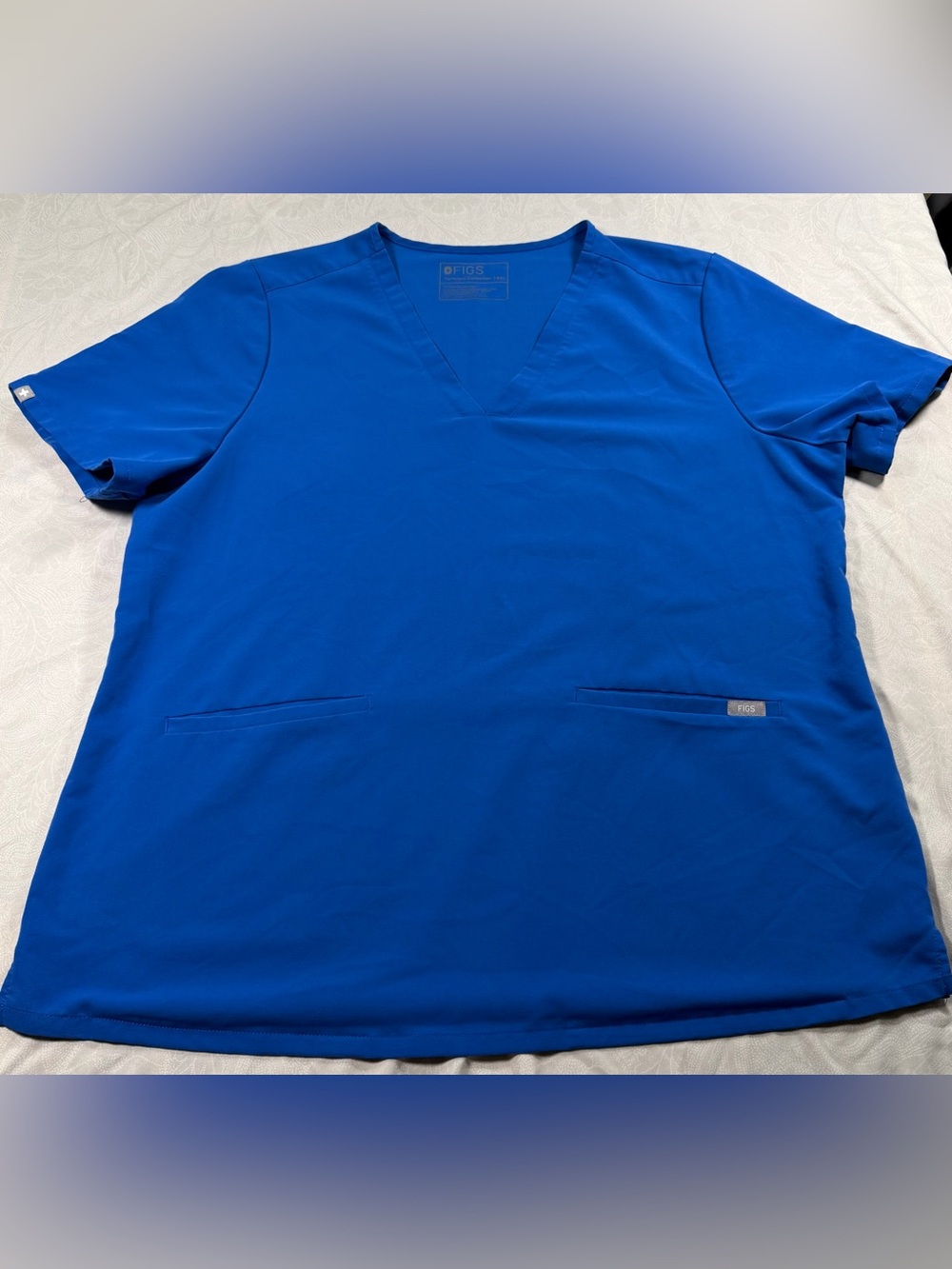FIGS Technical Collection Scrub Top Women’s XXL Royal Blue V-Neck Medical Nurse